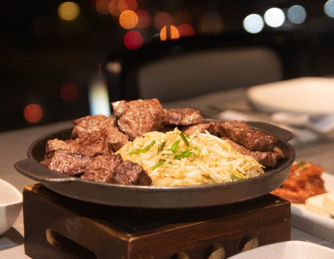 Thịt bò nướng xèo xèo